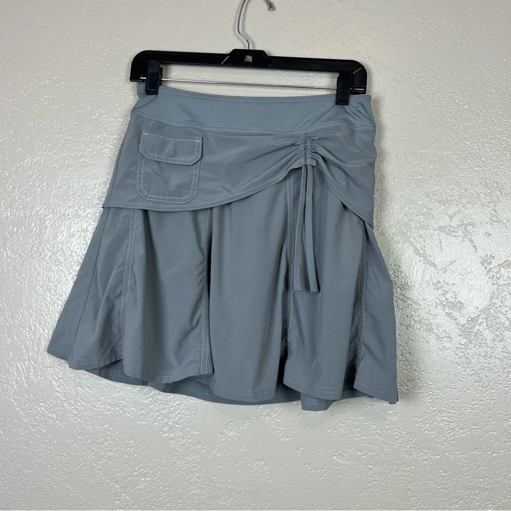 Athleta Lucky In‎ Love Gray Grey Active Tennis Skirt Tiered Skort Size 2.